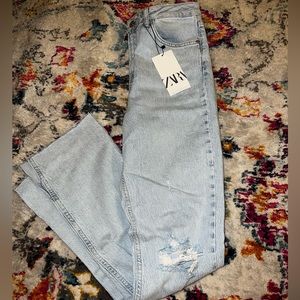 Light wash slim fit ripped ZARA jeans